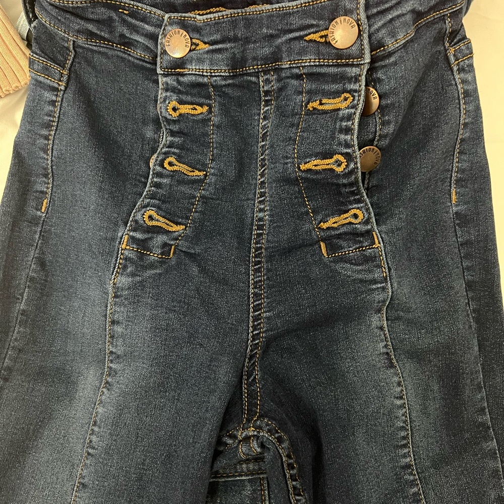 High waisted 8 buttons Skinny jeans